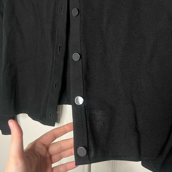 St. John Black Cropped Cardigan - Picture 3 of 11